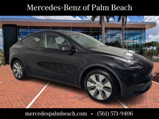 Used 2023 Tesla Model Y Long Range image 1