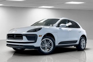 Used 2025 Porsche Macan image 1
