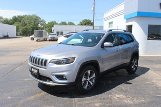 Used 2019 Jeep Cherokee Limited w/ Luxury Group image 1