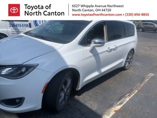 Used 2019 Chrysler Pacifica Limited w/ Tire & Wheel Group image 1