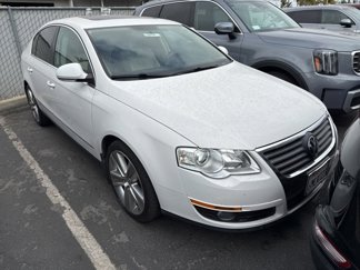 Used 2010 Volkswagen Passat Komfort image 1