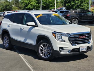 Used 2023 GMC Terrain SLT image 1