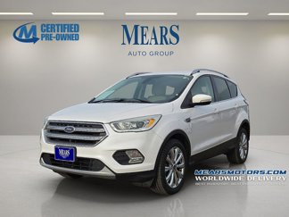 Used 2017 Ford Escape Titanium image 1