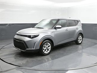Used 2023 Kia Soul LX w/ LX Technology Package image 1