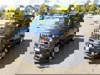 Used 2021 Jeep Renegade Latitude image 1