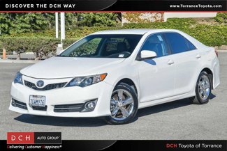 Used 2014 Toyota Camry SE image 1