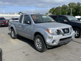 Used 2017 Nissan Frontier SV image 1