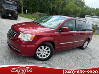 Used 2013 Chrysler Town & Country Touring image 1