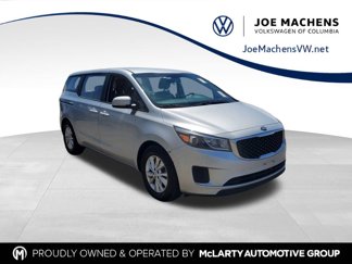 Used 2018 Kia Sedona L image 1