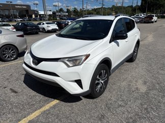 Used 2017 Toyota RAV4 LE image 1