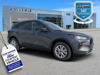New 2025 Ford Escape Active image 1