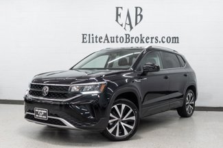 Used 2022 Volkswagen Taos SE w/ Panoramic Sunroof Package image 1