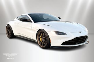 Used 2022 Aston Martin V8 Vantage Coupe image 1