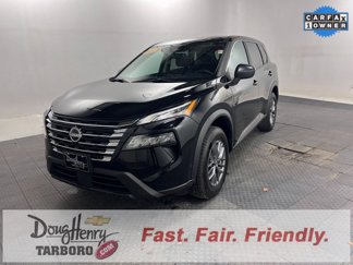 Used 2024 Nissan Rogue S image 1