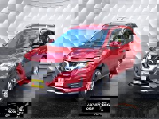 Used 2017 Nissan Rogue SV image 1