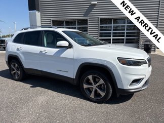 Used 2020 Jeep Cherokee Limited w/ Technology Group image 1