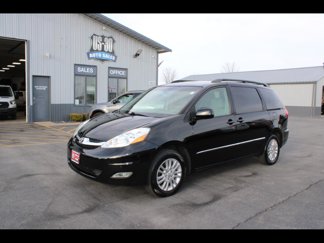 Used 2008 Toyota Sienna XLE image 1