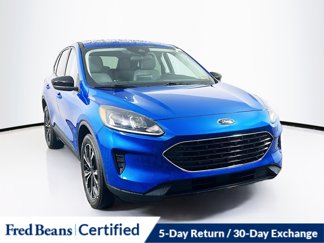 Used 2021 Ford Escape SE w/ SE Sport Appearance Package image 1