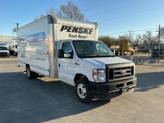 Used 2022 Ford E-350 and Econoline 350 Super Duty image 1