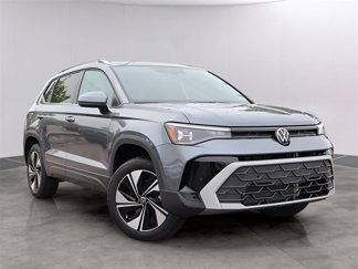 New 2025 Volkswagen Taos SE image 1