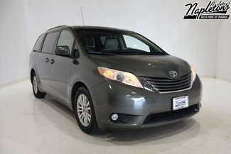 Used 2012 Toyota Sienna XLE image 1
