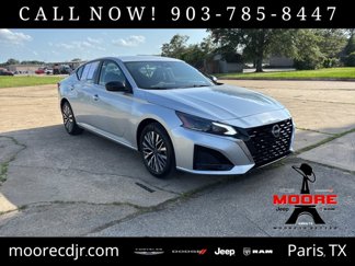 Used 2024 Nissan Altima 2.5 SV image 1