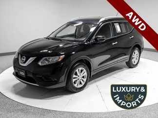 Used 2015 Nissan Rogue SV image 1