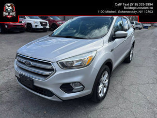 Used 2017 Ford Escape SE image 1