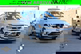 Used 2017 Volkswagen Jetta GLI image 1