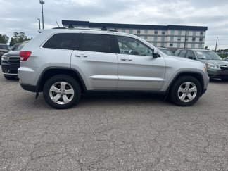 Used 2012 Jeep Grand Cherokee Laredo image 1