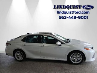 Used 2018 Toyota Camry XLE image 1