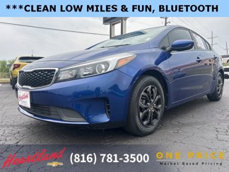 Used 2017 Kia Forte LX image 1