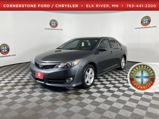 Used 2012 Toyota Camry SE image 1