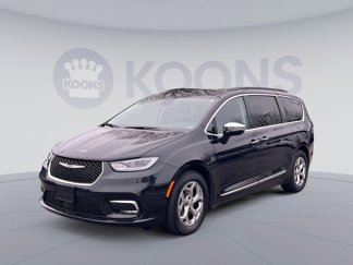Used 2023 Chrysler Pacifica Limited image 1