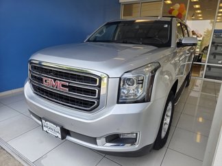 Used 2019 GMC Yukon XL SLT w/ Open Road Package image 1