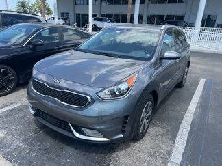 Used 2017 Kia Niro LX image 1