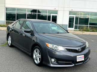 Used 2012 Toyota Camry SE image 1