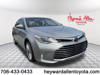 Used 2018 Toyota Avalon Limited image 1
