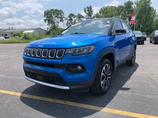 Used 2022 Jeep Compass Limited image 1
