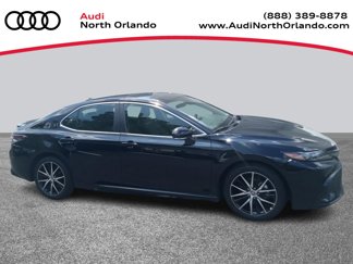 Used 2023 Toyota Camry SE image 1