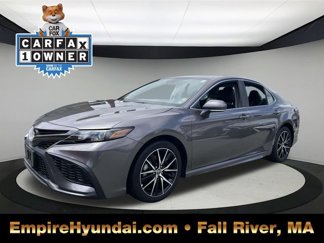Used 2024 Toyota Camry SE image 1