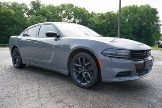 Used 2019 Dodge Charger SXT image 1