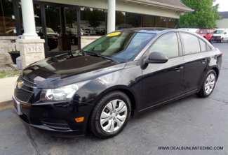 Used 2014 Chevrolet Cruze LS image 1
