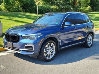 Used 2021 BMW X5 xDrive40i w/ Premium Package image 1