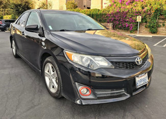 Used 2012 Toyota Camry SE image 1