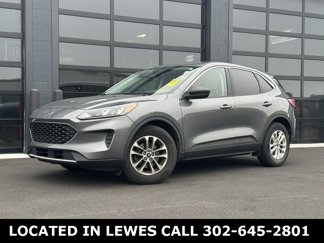 Used 2022 Ford Escape SE image 1