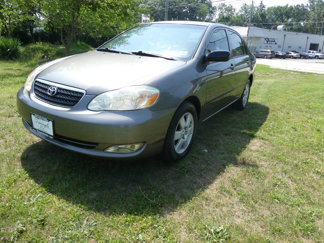 Used 2005 Toyota Corolla CE image 1