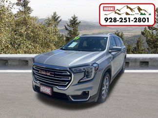 Used 2023 GMC Terrain SLT image 1