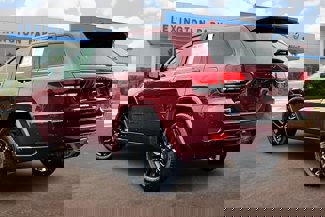 Used 2021 Jeep Grand Cherokee Laredo X video 2