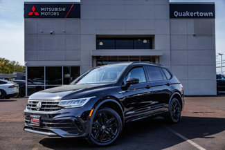 Used 2022 Volkswagen Tiguan SE R-Line image 1